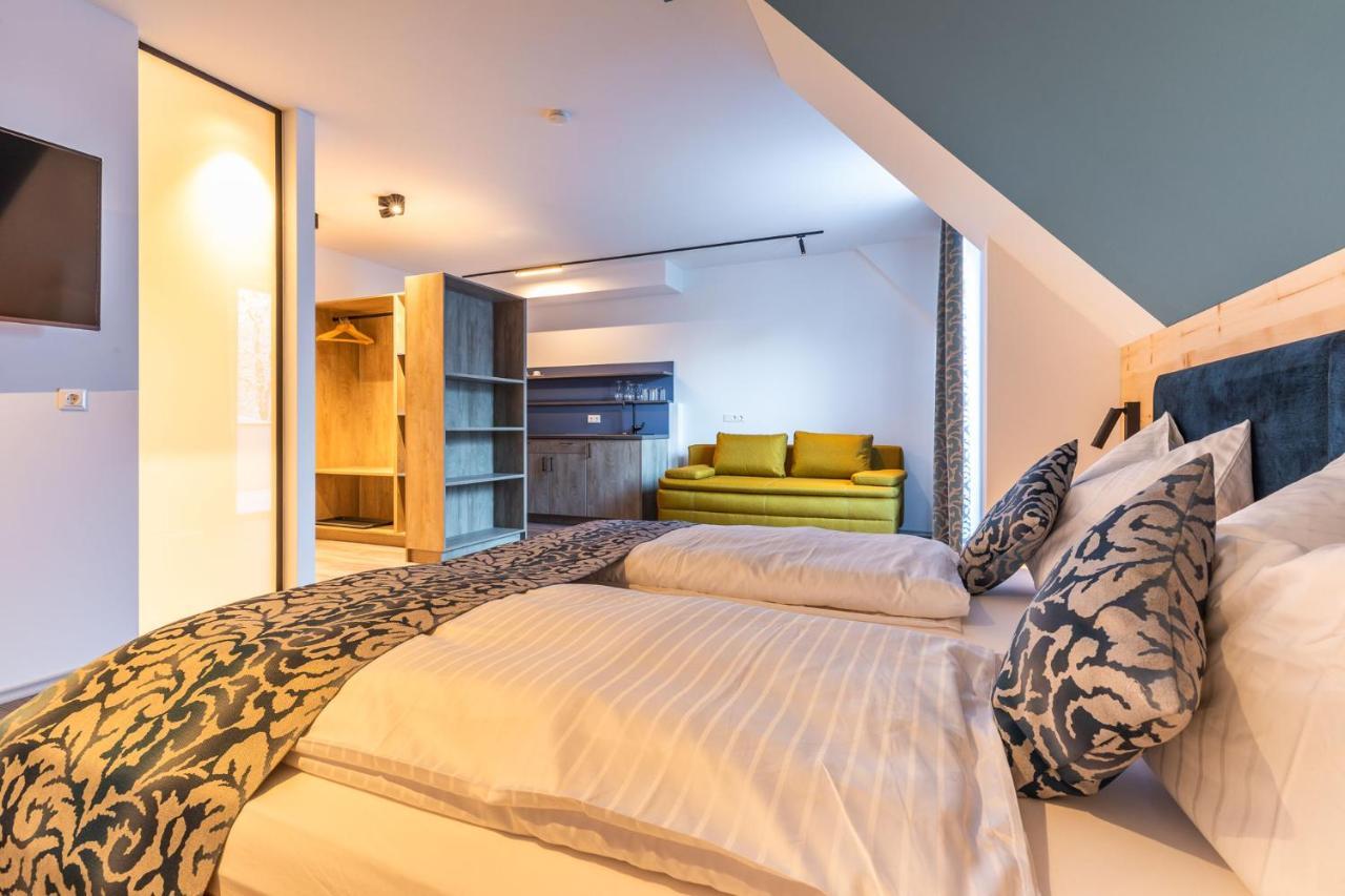 Lichti'S Rooms & Appartements Aspang Markt ภายนอก รูปภาพ